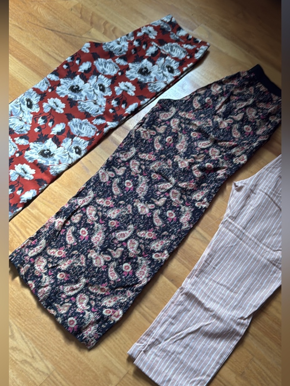 Women’s summer pants bundle size medium $7